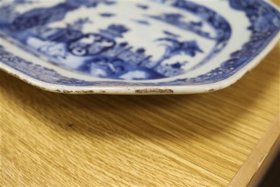 Two Chinese Export dishes largest diameter 33cm